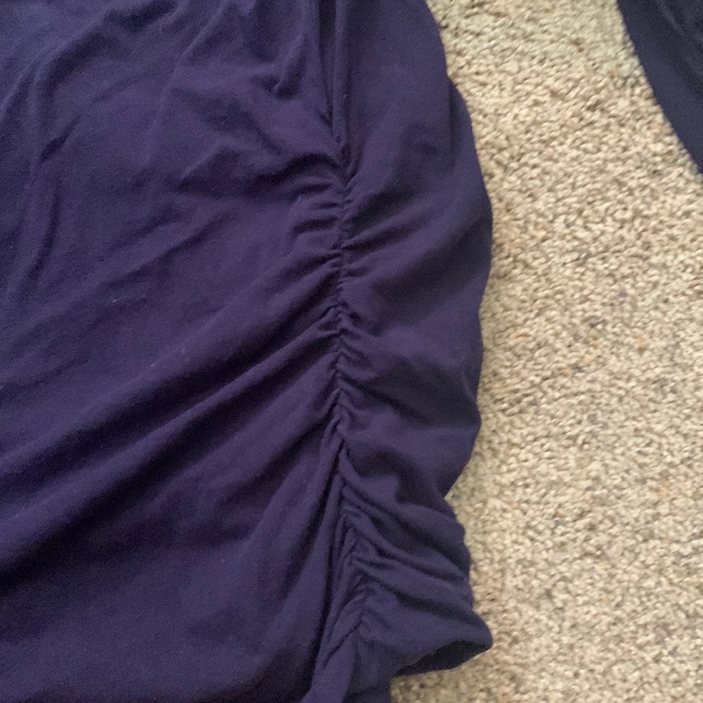 Cabi blueberry cotton ruched long sleeve top. Large - Picture 3 of 6